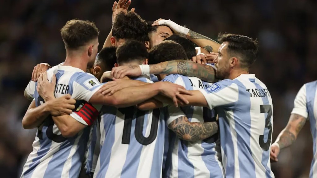 Argentina mantiene el liderazgo en el ranking FIFA y se acerca al récord de&nbsp;España