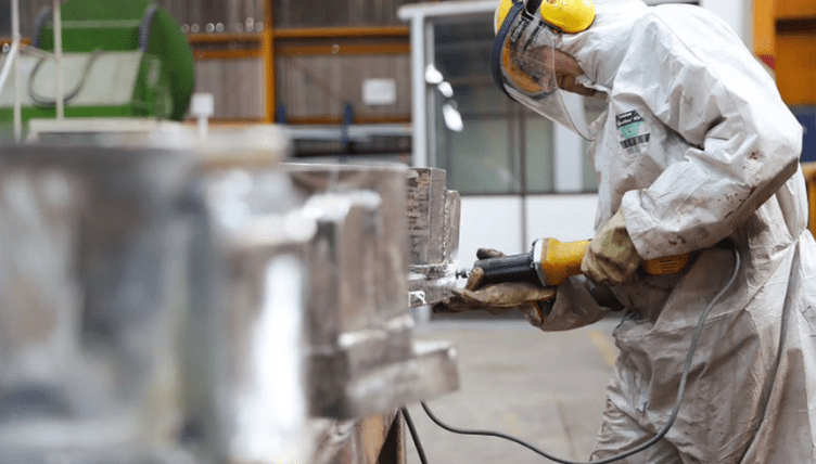 LA FABRICANTE DE LA GOTITA, VOLIGOMA Y OTROS ADHESIVOS ANUNCIÓ QUE DEJARÁ DE PRODUCIR EN URUGUAY Y CENTRALIZARÁ SUS OPERACIONES EN LA&nbsp;ARGENTINA