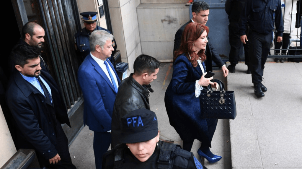 Cristina Kirchner deberá asistir al juicio de los Cuadernos en forma presencial 