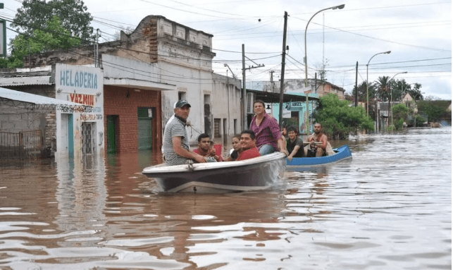 Temporal e inundaciones en Tucumán: más de 15 mil evacuados y operativos de emergencia